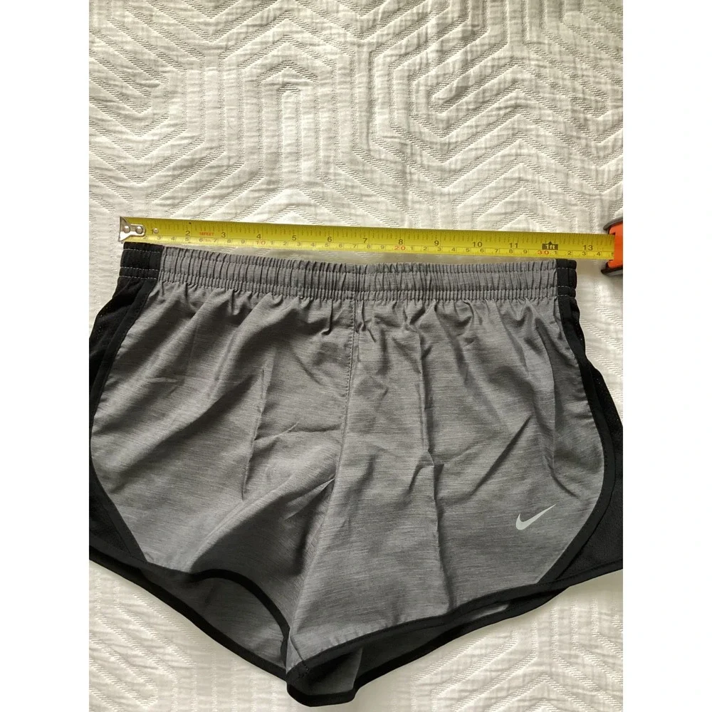 Nike‎ Kids Running Shorts Gray Black Dri-FIT Standard Fit Size M NWT